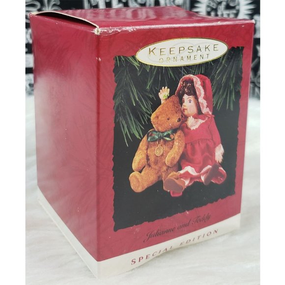 Hallmark Julianne & Teddy 1993 Ornament - Picture 5 of 9
